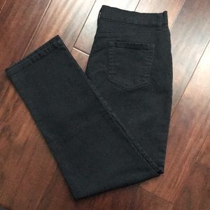 Gloria Vanderbilt black jeans